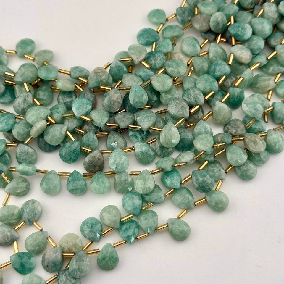 Бусины Амазонит размер 8,2*10,4мм натуральный камень